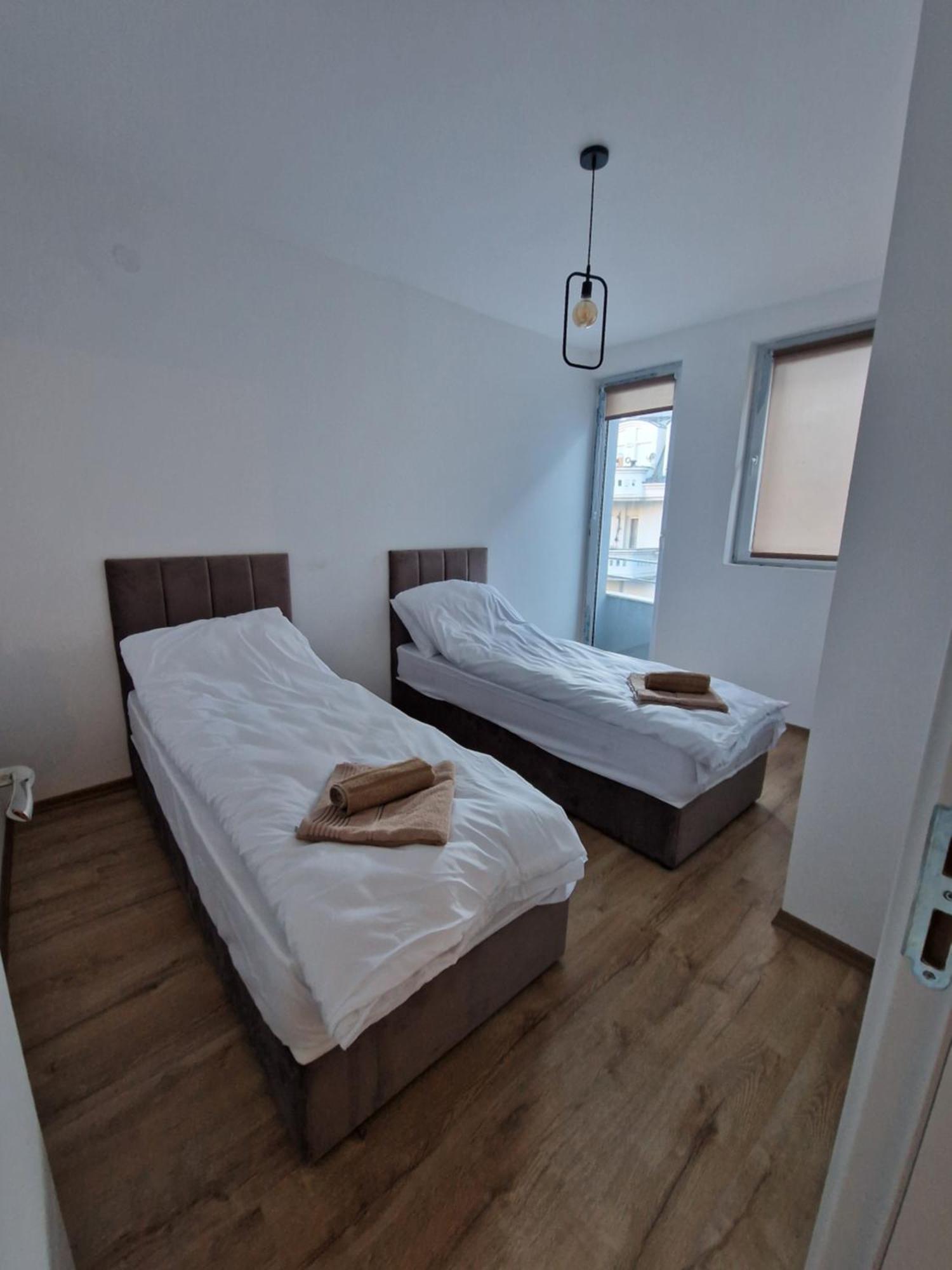 Kid Luxury Apartment Skopje Exteriör bild