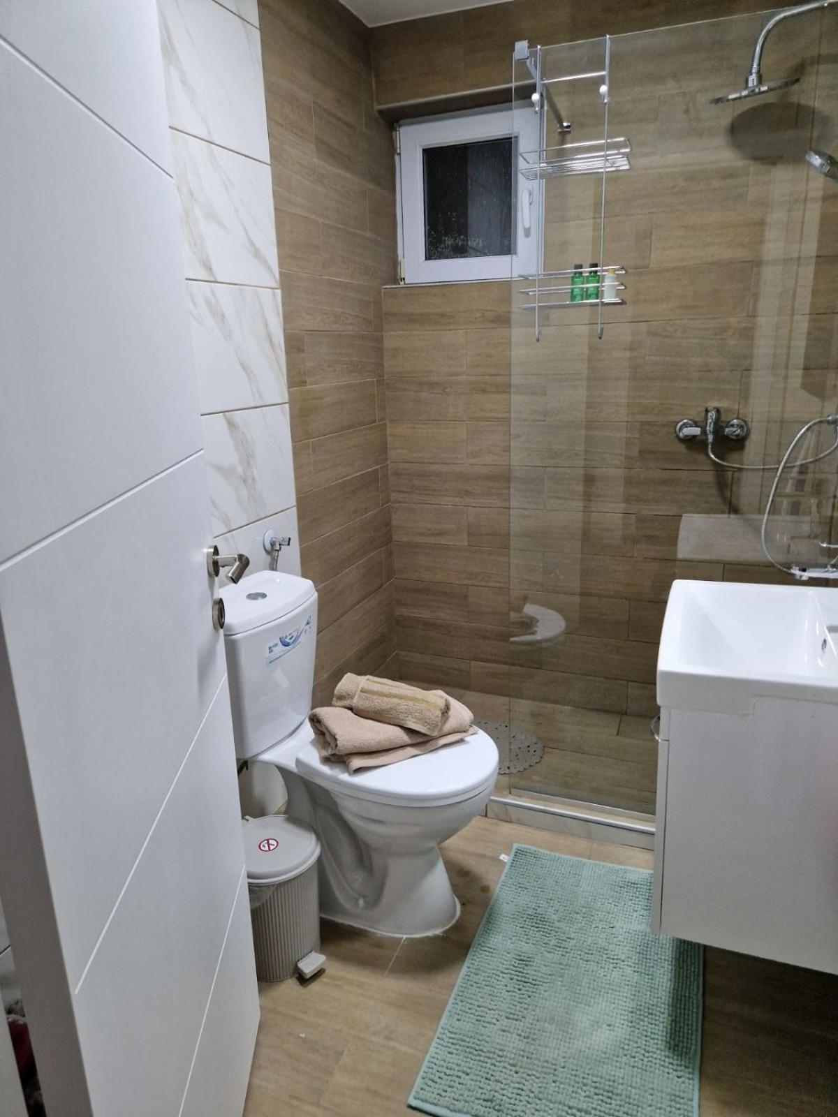 Kid Luxury Apartment Skopje Exteriör bild